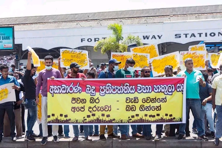 ජෙනරල් ස්ට්‍රයිකය වටා වික්‍රමසිංහ ආන්ඩුවට එරෙහි කම්කරු, පීඩිත ජනයා බලමුලුගන්වමු!