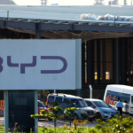 Home 1 චීනයේ BYD හි ෂියාන් කම්හලේ කම්කරුවෝ දරිද්රතා වැටුප් වලට එරෙහිව වැඩ වර්ජනය කරති