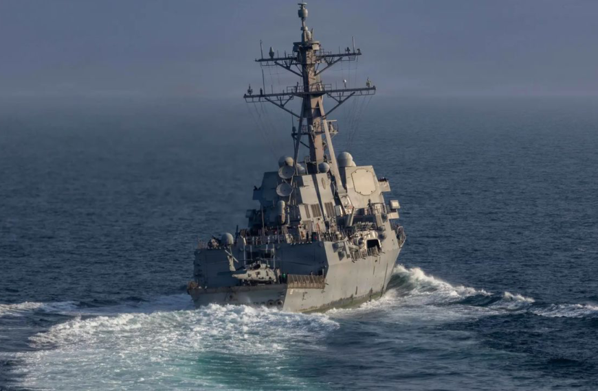 ට්‍රම්ප් හෝමූස් සමුද්‍ර සන්ධිය අවහිර කිරීම: ඉරාන යුද්ධයේ ඊළඟ අදියර